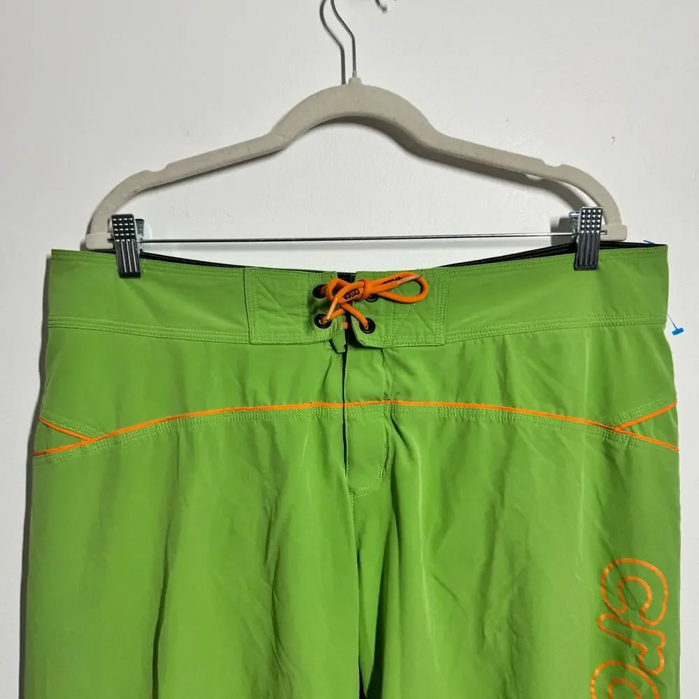 Crocs Mens Swim Trunks Green Mesh Lined Lace Up Pockets‎ Spell Out Pool Vacation